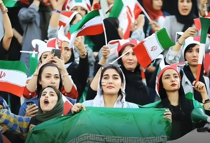 美伊战火未熄 伊朗队赴美踢世界杯