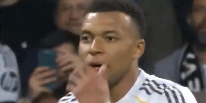 诺伊尔神勇扑救助拜仁力克皇马 战术指挥成制胜